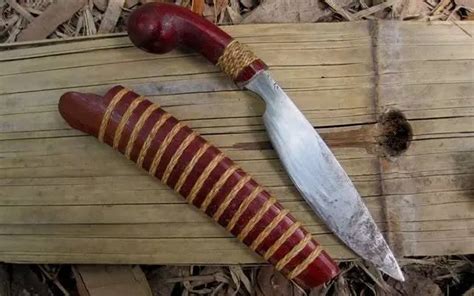 Mengenal Senjata Tradisional Papua Paling Mematikan Gerak Papua My