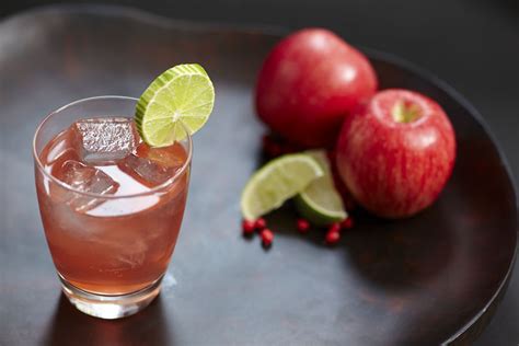 Washington apple crown royal apple drink. Crownberry Apple | Cocktail Party | Crown Royal
