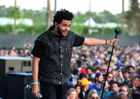 the weeknd gets arrested for punching a police officer but it sounds like an unfortunate accident