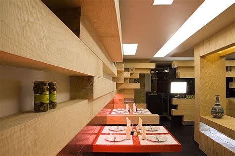 Fancy Restaurant Interior Design In Tehran