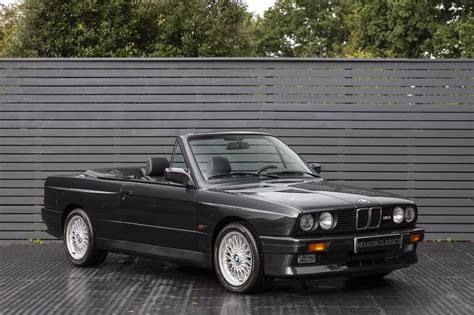 Bmw M3 E30 Cabriolet Spéciale Kéké De Lessence Dans Mes Veines