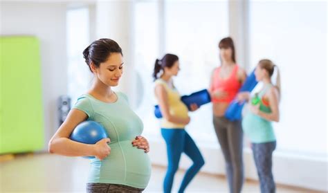 Premium Photo Pregnancy Sport Fitness People And Healthy Lifestyle