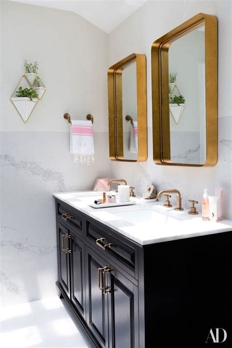 26 Beautiful Bathroom Mirror Ideas