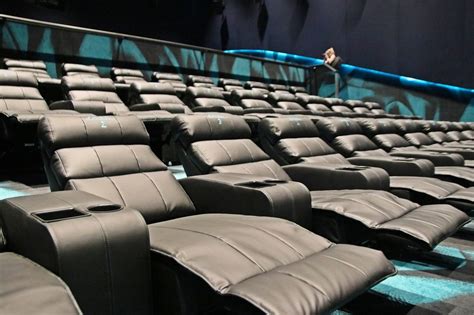 Sosnowieckie kino helios przejdzie metamorfozę. Kino Helios w Sosnowcu z nowoczesną salą Dream | Twoje ...