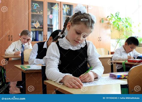 Russian Schoolgirls In Uniform After Graduation Editorial Photo 54707391
