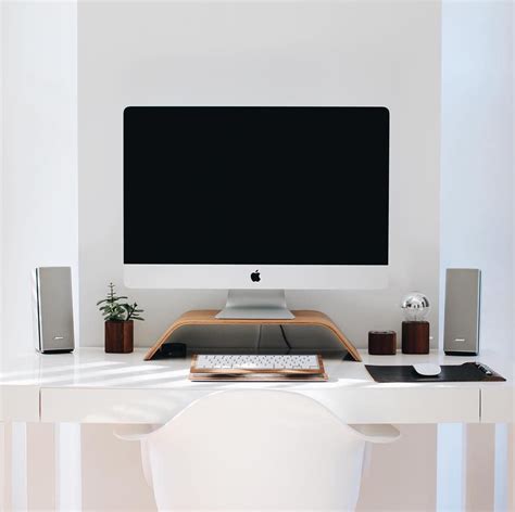 Todays Featured Workspace By Gabrielbeaudry Imac Desk Setup Imac