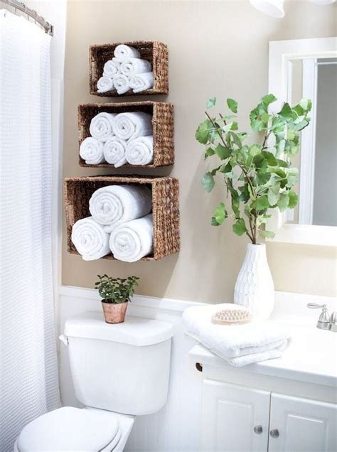 When decorating a bathroom, it's important to create a focal point. 49 Clever Small Bathroom Decorating Ideas | Diy bathroom ...