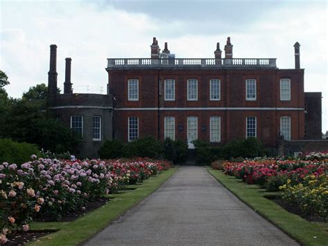 Chesterfield walk, greenwich (south east london) se10 8qx map. The Rangers House & Rose Garden in Greenwich Park ...