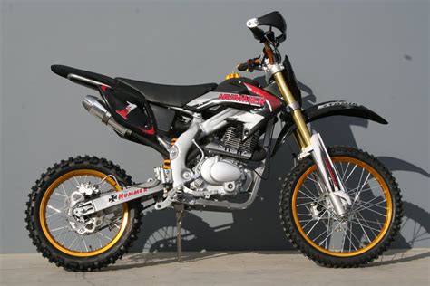 50cc, 70cc, 85cc, to 125cc, and so on. HOT MOTO SPEED: Yamaha Dirt Bike 250