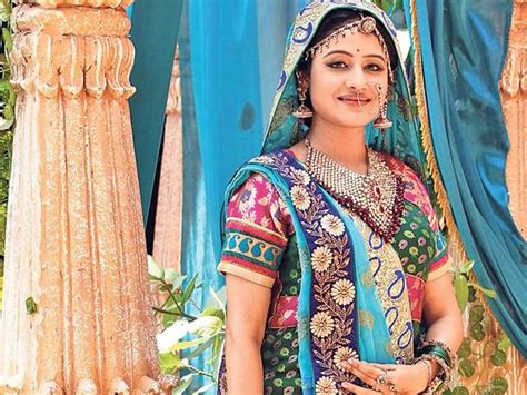Jodha Akbar And Other Tv Shows How The Actors Cope With Shooting In