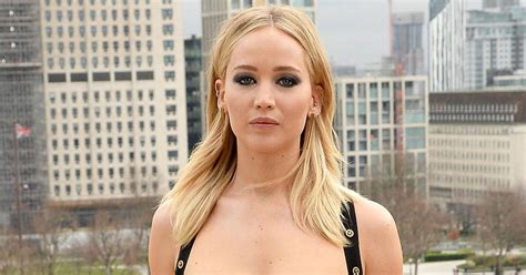 jennifer lawrence responds to ‘sexist coverage over her decision to wear a dress news mtv uk