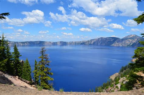 Crater Lake National Park A Us National Park Located In Oregon That