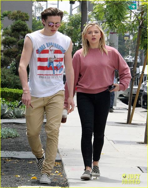 brooklyn beckham chloë grace moretz brooklyn beckham and chloe grace moretz editorial photo