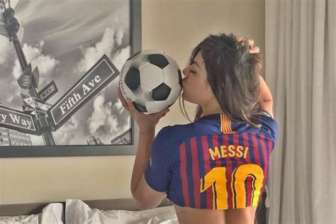 Modelo Suzy Cortez promete desnudarse si Messi gana el Balón de Oro