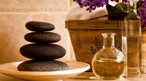 Hot Stone Massage Manucare