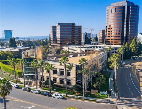 28584 Sqft Office Building Selling For 177mm In San Diegos