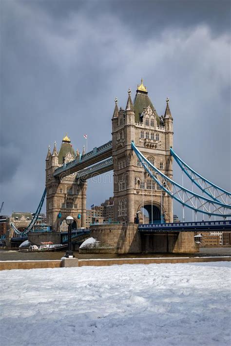 278 London Tower Bridge Snow Stock Photos Free And Royalty Free Stock