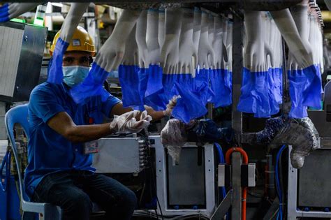 Its factory is located in a industrial park in ijok, about 50 km from the city of kuala lumpur. Ex-minister slams Top Glove after over 1,000 workers down ...