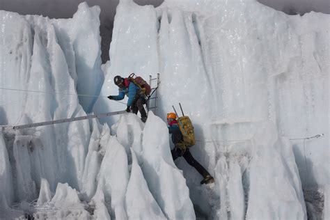Sherpas Warn Of Growing Risks Of Climbing Everest China Dialogue
