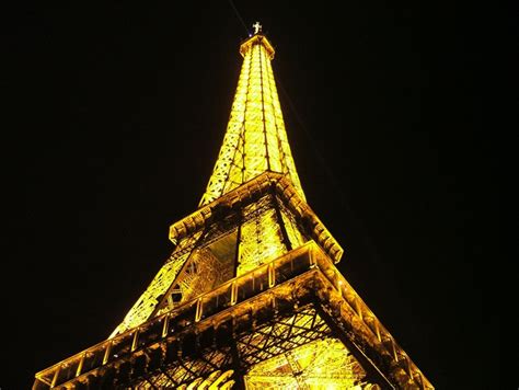 Paris Eyfel Kulesi Hakkında Bilgi Harikalar Diyarı Tatil Gezi Rehberi