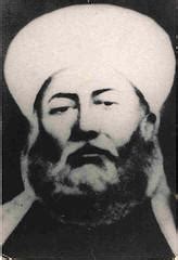 Pergi kemadinah dan berguru kepada imam malik rahimahullah. Imam Asy-Shafi'i biography ~ Biography Collection