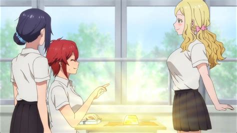 Carol Gave Tomo A Big Gold For Her Birthday Tomo Chan Is A Girl Ep