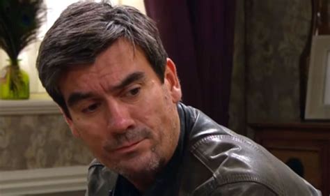 jeff hordley questions emmerdale as cain dingle star wants to stay away from affairs