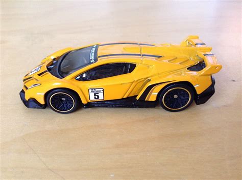 Julian S Hot Wheels Blog Lamborghini Veneno Retro Entertainment