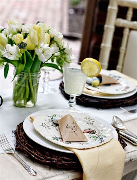 Easter table setting, easter tablescapes, farmhouse easter table decorating ideas, easter decor ideas, cottage style easter table. Gorgeous Easter & Spring Table Setting Decoration Ideas ...