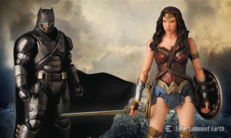 Batman V Superman Mafex Line Continues With Previews
