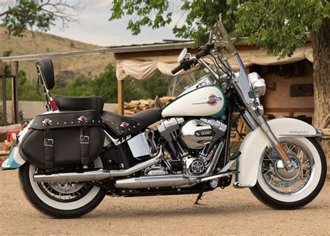 Options such as color are available at additional cost. PICS: Harley Davidson's India line-up for 2016 - Rediff ...