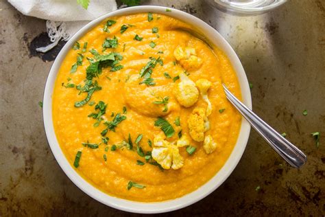 So what makes it so irresistible? Creamy Curried Cauliflower Soup - Connoisseurus Veg