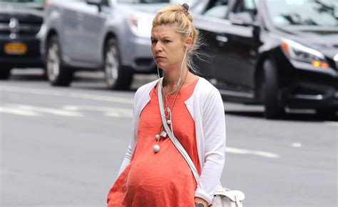 Pregnant Claire Danes Cools Off With A Sweet Treat Claire Danes