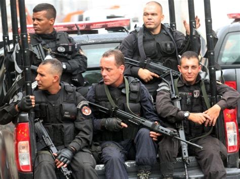 Fotos Polícia Ocupa Complexo Do Caju E Barreira Do Vasco No Rio 03