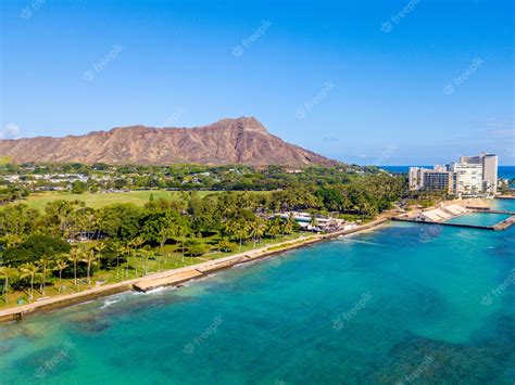 Premium Photo Aerial View Of Waikiki Wall And Diamond Head In