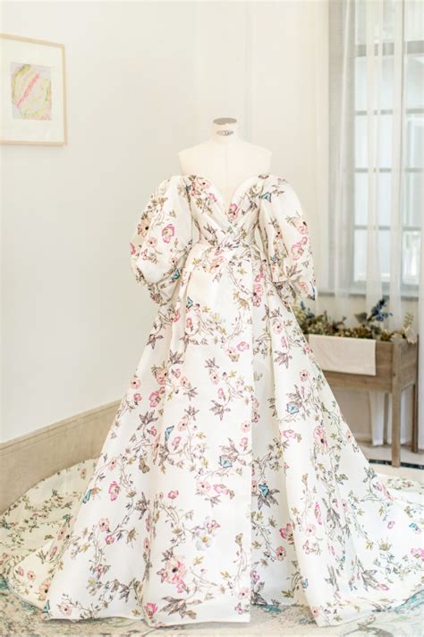 Monique Lhuillier Tuileries Sample Wedding Dress Save 33 Stillwhite