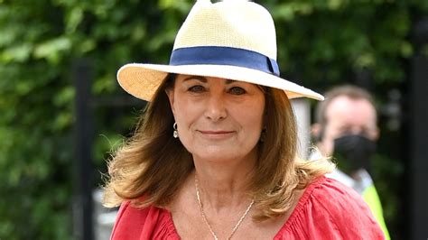 carole middleton looks like model in sassy blouse and figure flattering skinny jeans hello