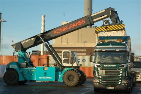 Konecranes Presents The Worlds First Hybrid Reach Stacker Business