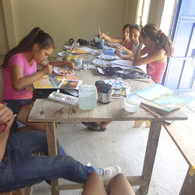 Encuentra las últimas noticias de consulta popular: Artista promueve dibujo y pintura en niños | El Diario Ecuador