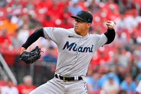 Marlins Losing Streak Hits Four Games After Dropping Opener To