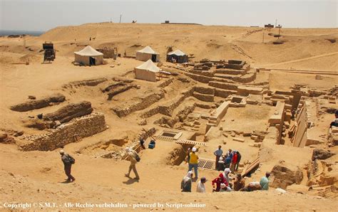 Egyptian Archaeologists Discovered The Largest Tomb At Saqqara Egypt