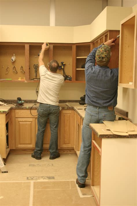 At capital cabinet refacing, we have provided expert kitchen and bath cabinet refacing services for over 30 years in maryland, dc, and virginia. Cabinet Refacing Phoenix, AZ | Cabinet Restorers