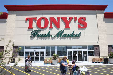 Tonys Opens Customers Ready For New Joliet Store Shaw Local