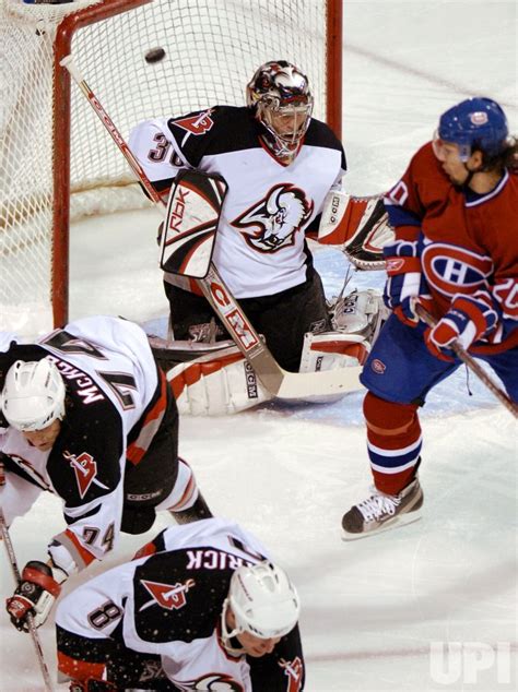 Photo Buffalo Sabres At Montreal Canadiens Edw2006020701