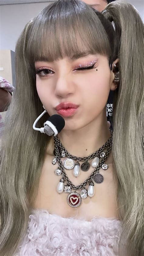 Damn I Want To Fuck Her Beautiful Mouth And Cum In Her Throat Rblackpinkfap