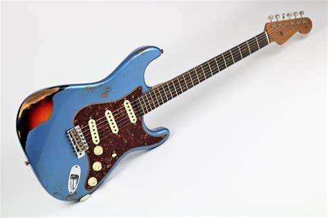 トはありま ヤフオク Fender Custom Shop Limited Edition 55 Strato のピックガ