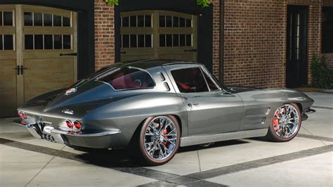 1963 Chevrolet Corvette Split Window Coupe S158 Indy 2018