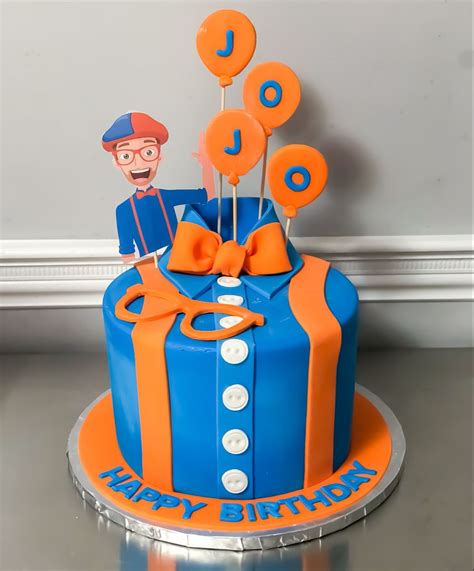 Cupcakes By Jenn Custom Cakes Fondant Cake Birthday Cake In 2021