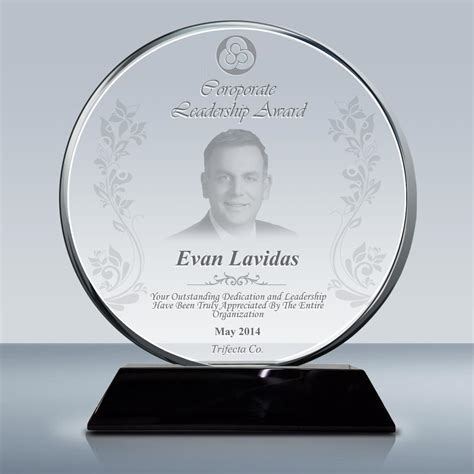 Leadership Award Crystal Circle Plaque 016 Goodcount 3d Crystal