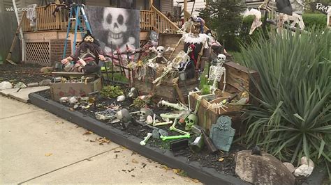 Lakewoods Cannon Avenue Halloween Displays A Sacred Tradition